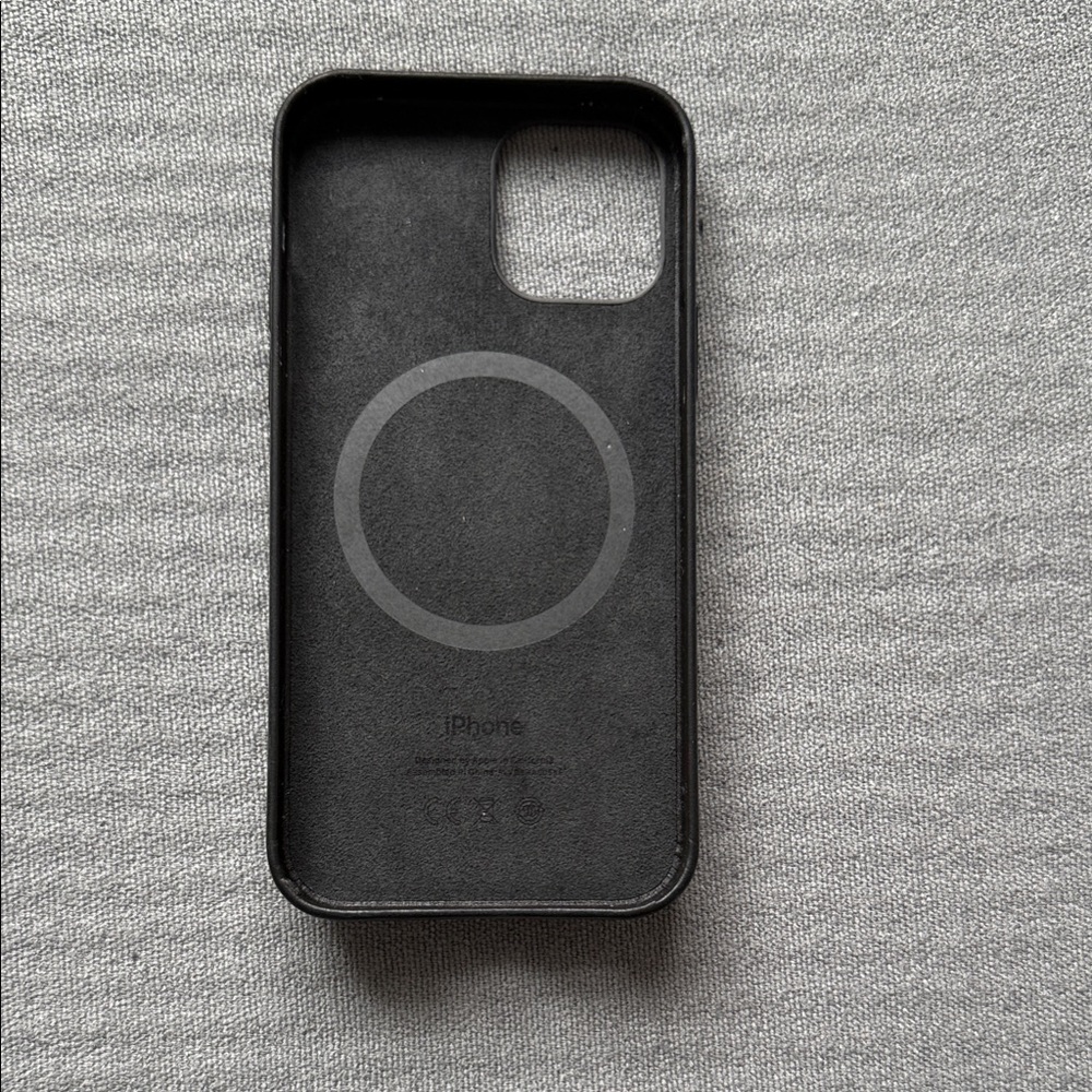 Apple IPhone 12  100% leather Mag safe phone case. Fits Apple IPhone 12 only